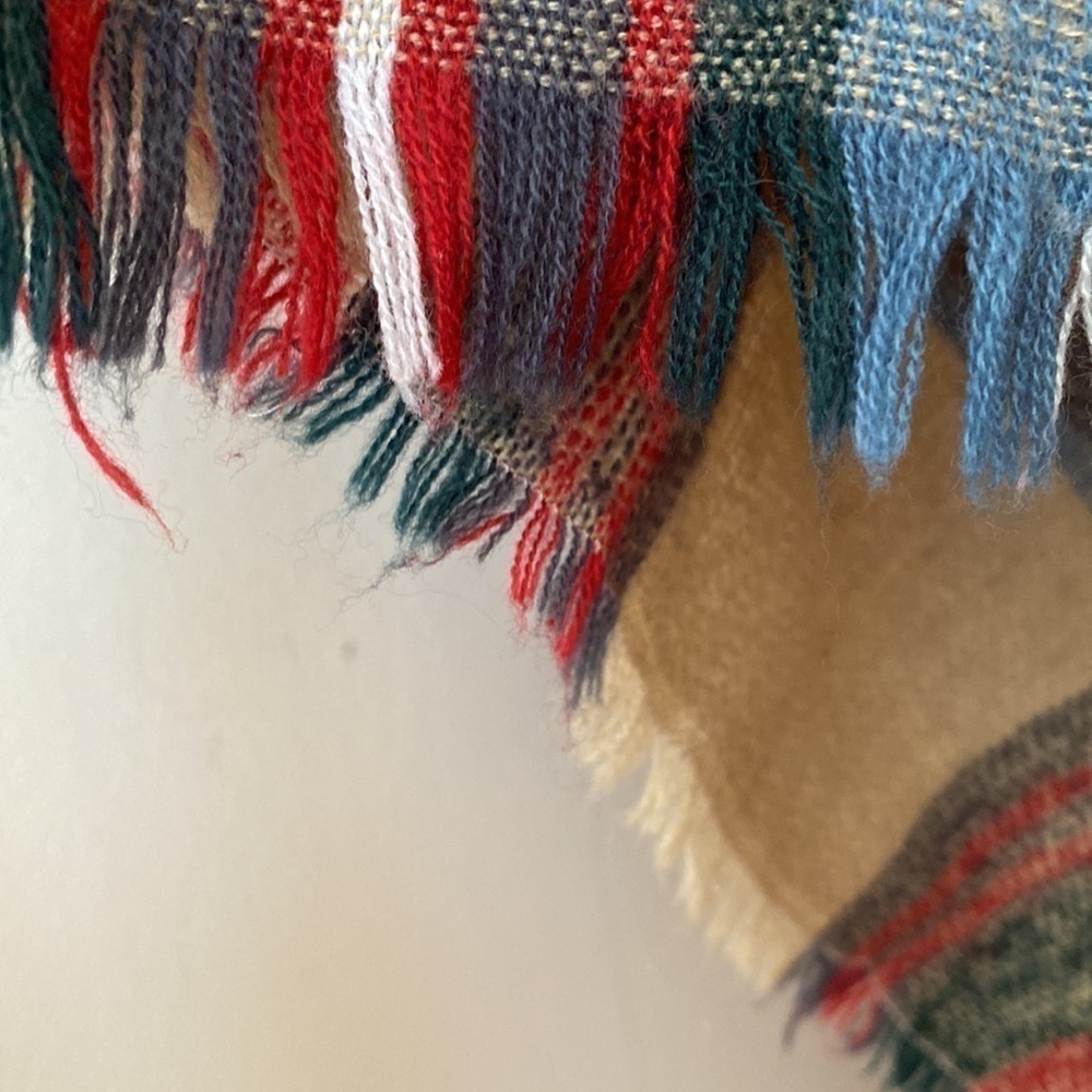 OLIVE and pique scarf large plaid acrylic 79”x 27” cream red green blue white - Picture 12 of 12